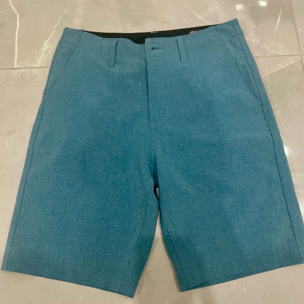 Volcom Blue Flat Front Shorts Mid-Thigh Length surf and turf